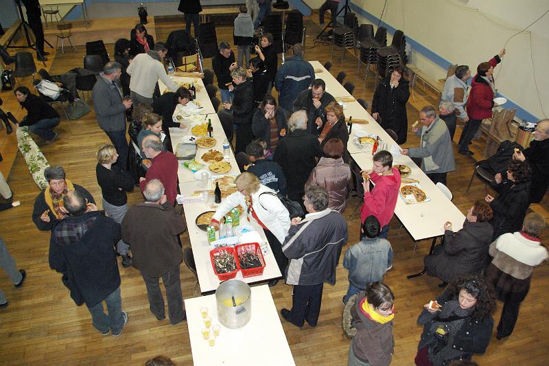Avant Premiere Aux Pres 17 nov 2007 a Cabariot Repas_080.jpg